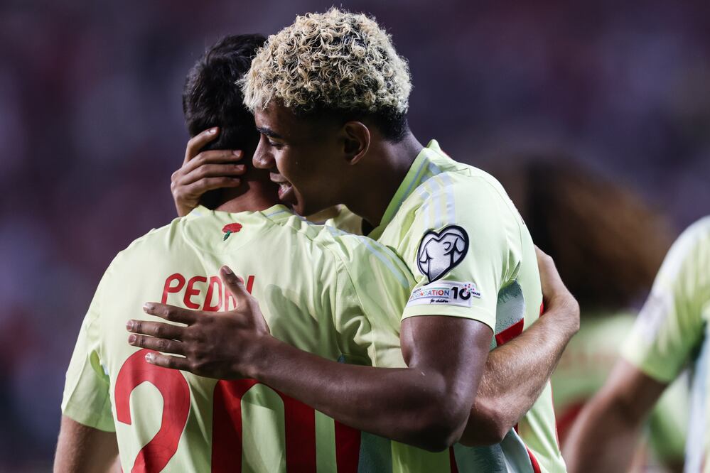 España en festejo de gol, durante las eliminatorias mundialistas contra Turquía - Foto: EFE