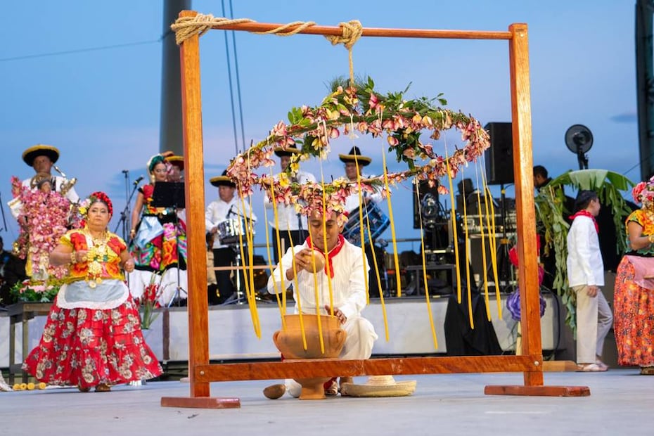 Foto: Facebook 'Guelaguetza Oficial'