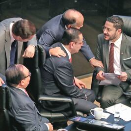 Preparan terreno a AMLO para gobernar