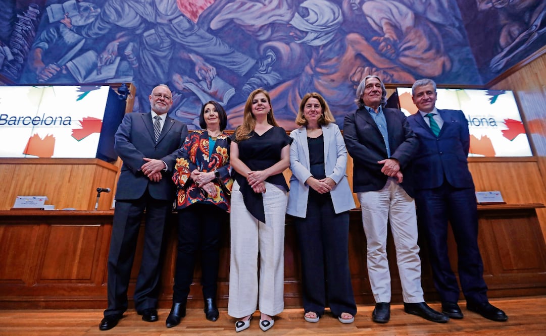 Trinidad Padilla y Marisol Schulz, presidente y directora de la FIL; Karla Planter, rectora de la UDG; Anna Guitart, curadora; Xavi Marcé, consejal de Barcelona; y Héctor Raúl Solís, vicerrector ejecutivo de la UDG. Foto: Miguel García García / EL UNIVERSAL