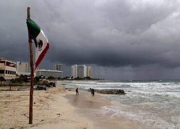Ante huracán "Michael", emiten recomendaciones a turistas