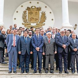 Parlamento acusa a Nicolás Maduro de “usurpador”