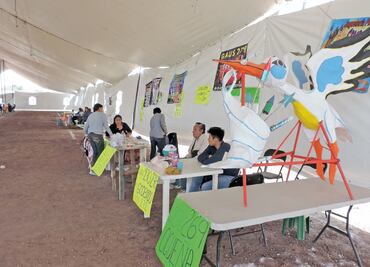 Artesanos toman predio de tianguis de San Pablito