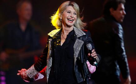 Olivia Newton-John confía en superar de nuevo el cáncer