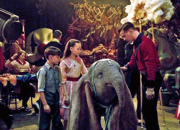 Dumbo emprende vuelo bajo en taquilla