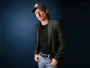 Javier Blake le cuenta a Dios todos sus planes en un disco