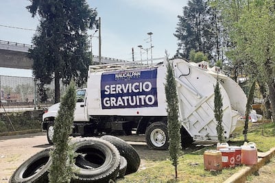 Camiones de plan emergente se descomponen