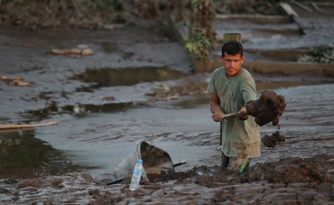 El caudal del río Acaponeta, de 233 kilómetros, que nace en Durango y desemboca en Nayarit, alcanzó niveles históricos y se desbordó a consecuencia del huracán "Willa" FOTO: NOTIMEX