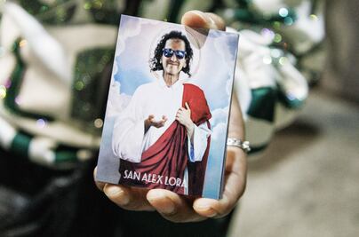 Listos para romperlo todo, fanáticos de El Tri se dan cita en el Estadios GNP