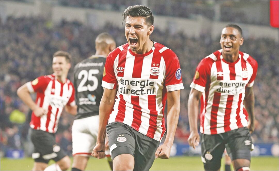 Erick Gutiérrez festeja un gol con PSV: EFE
