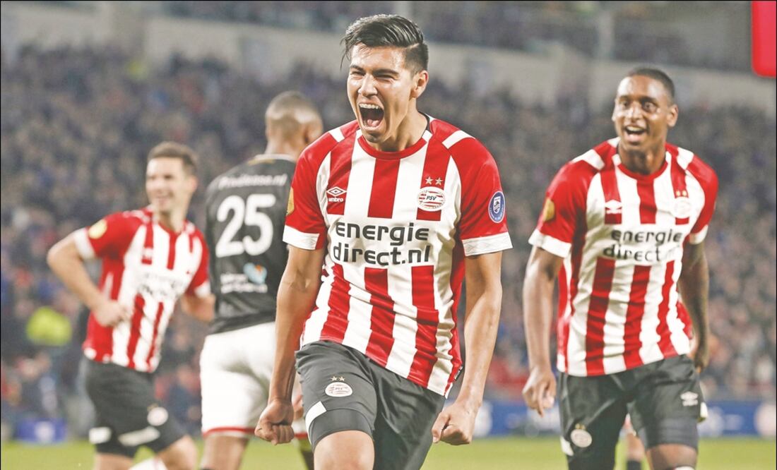 Erick Gutiérrez festeja un gol con PSV: EFE