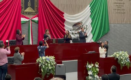 Rinde protesta Margarita González Saravia como primera mujer gobernadora de Morelos