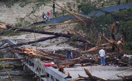 Aumentan críticas a autoridades de Texas por respuesta a inundaciones; crecen muertes y dudas sobre sistema de prevención