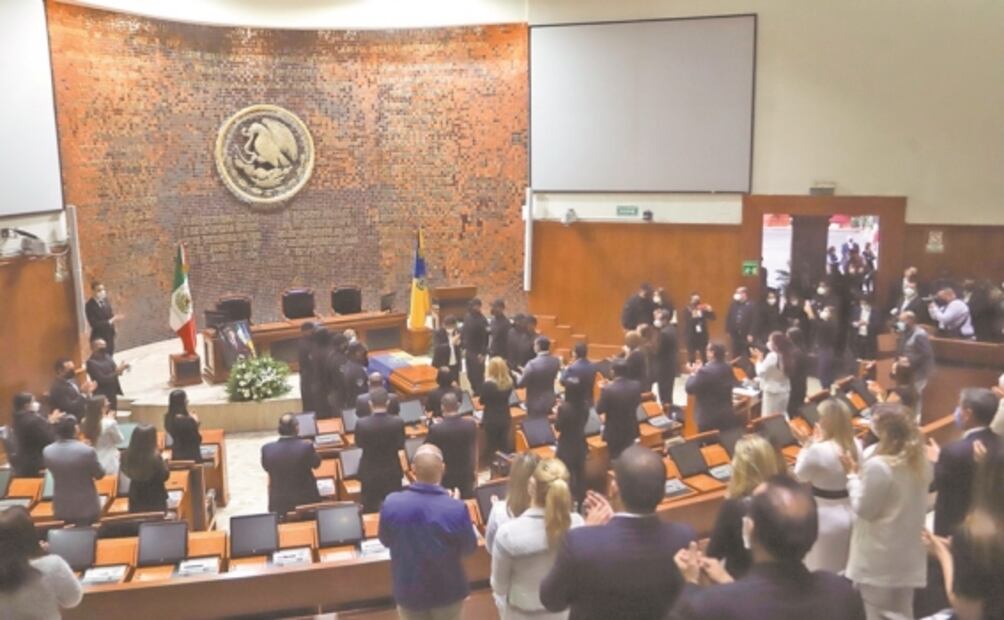 Con homenaje, dan último adiós a exgobernador Aristóteles Sandoval