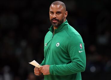 Ime Udoka firma contrato con los Rockets de Houston tras ser suspendido por los Celtics