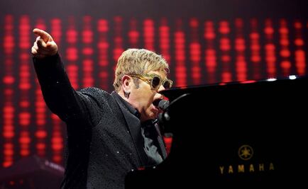 Elton John, conmocionado por la muerte de su madre