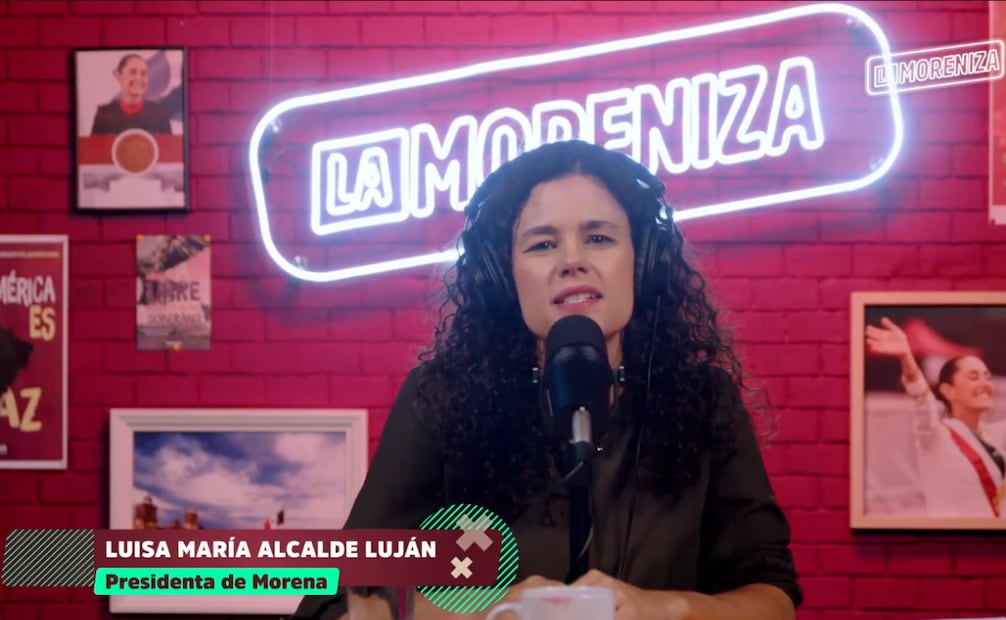 La exdirigente de Morena, Luisa María Alcalde, en su último capítulo al frente del podcast "La Moreniza". Foto: Captura de pantalla