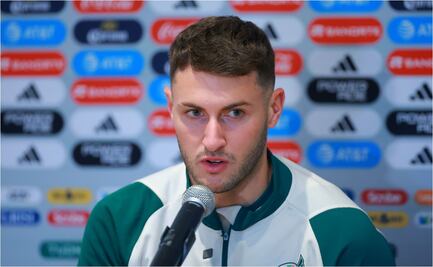 Tres clubes ingleses están interesados en Santiago Giménez