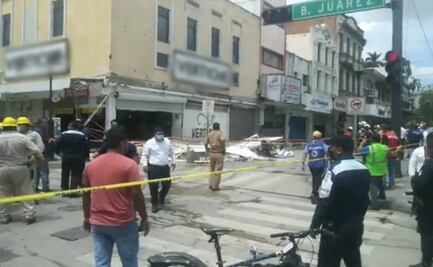 Se desploma marquesina en el centro de Tampico; muere una mujer