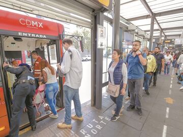 Horarios especiales del Metrobús en 4 líneas del domingo 26 al martes 28 de septiembre