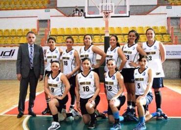 Mueren dos basquetbolistas de la UNAM en accidente