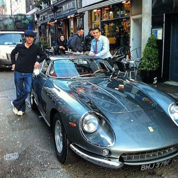 La impresionante colección de autos de Jay Kay, cantante de Jamiroquai