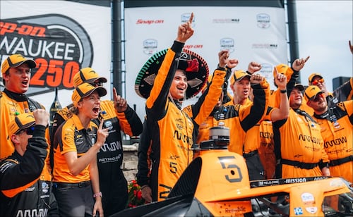 Pato O'Ward gana en Milwaukee y suma su segunda victoria en la temporada de IndyCar