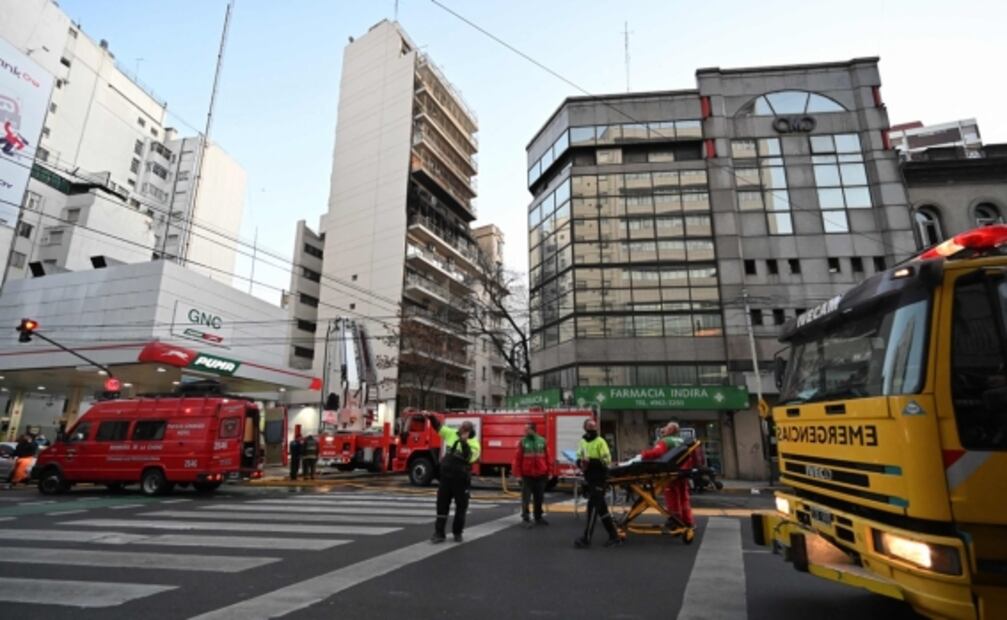 Incendio en edificio en Buenos Aires deja cinco muertos, incluyendo tres menores