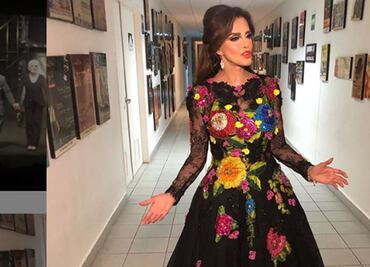 Lucía Méndez luce piernas y escote a los 64 años