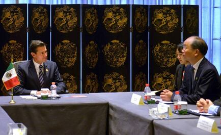 Peña Nieto se reúne con el director de banco chino