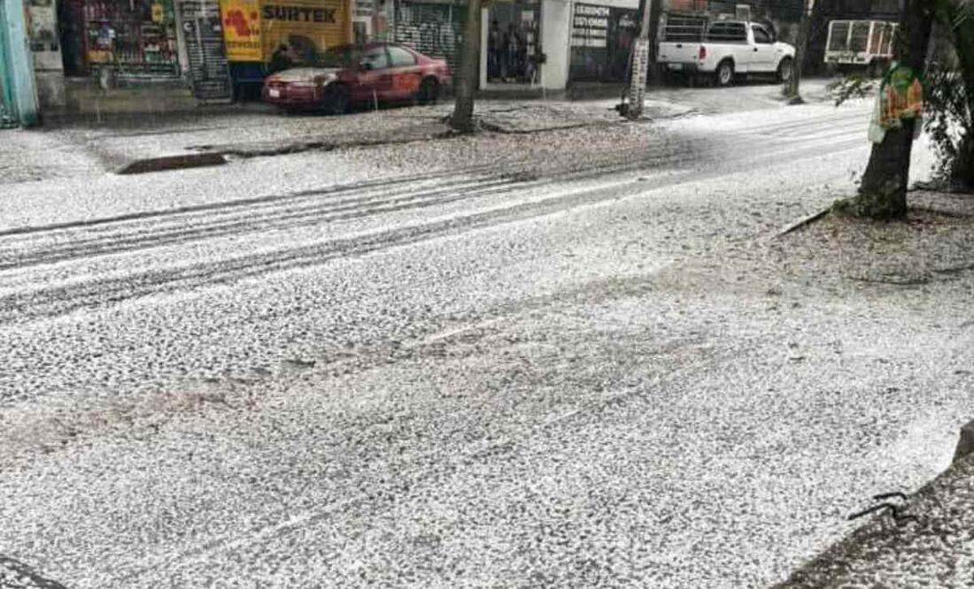 La tarde de este domingo se registró la presencia de granizo en la zona sur de la capital, especialmente en alcaldías como Magdalena Contreras y Tlalpan. Foto: X @IzgMadeel
