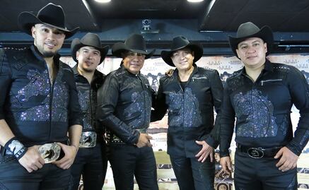 Bronco “confirmado y muy disponible” para concierto en el Zócalo