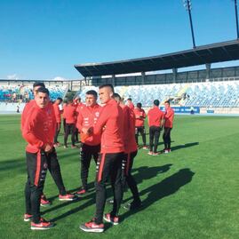 Chile, con equipo completo vs México