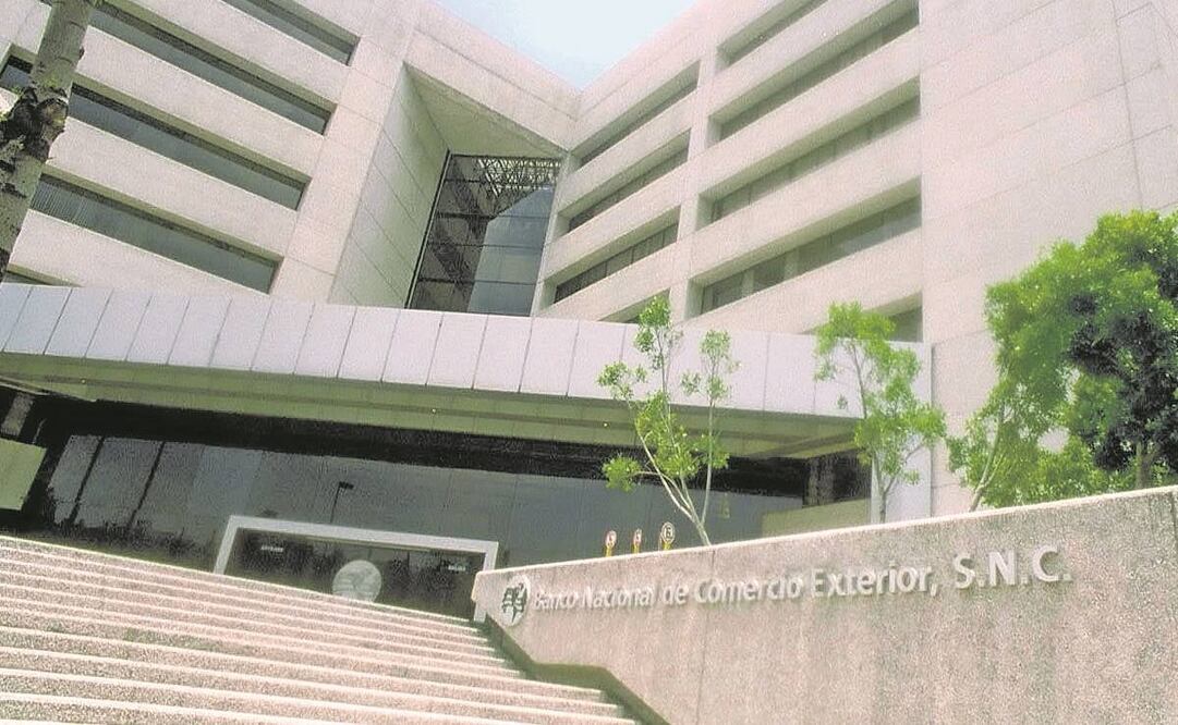 Bancomext, junto con Nacional Financiera, Banobras, Banco del Bienestar, Sociedad Hipotecaria Federal y Banjercito, integran a la banca de desarrollo en el país.