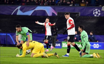 Santiago Giménez rompió el silencio tras la eliminación del Feyenoord de la Champions League