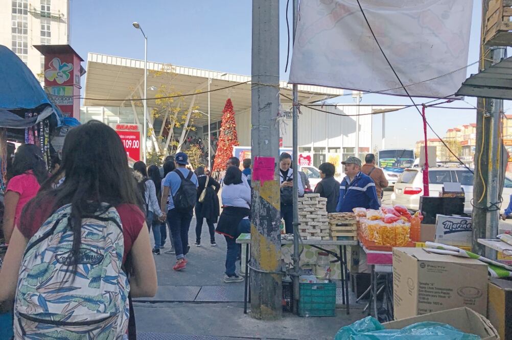 Todos los días hay decenas de robos y asaltos en Cuatro Caminos, se consume marihuana en la zona e incluso hay antros junto a universidades (REBECA JIMÉNEZ. EL UNIVERSAL)