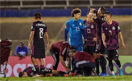 Andrés Guardado recibe brutal entrada ante Jamaica