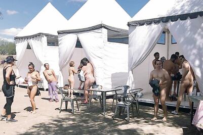 Tunick desnuda a San Miguel de Allende