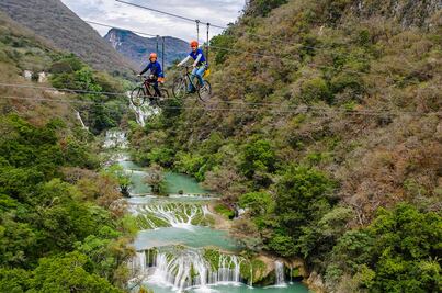 Visita las cascadas de la Huasteca Potosina y súbete a la tirolesa en bicicleta