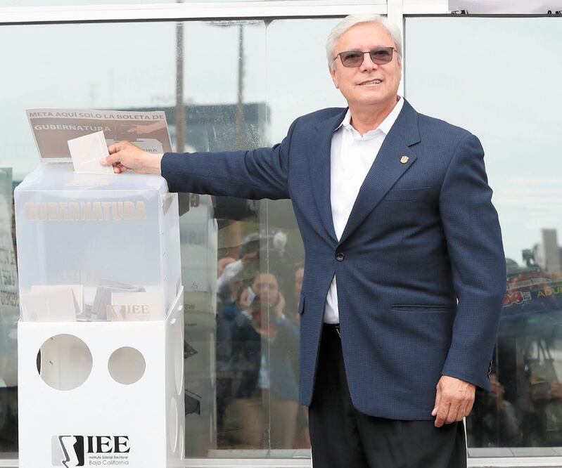 Jaime Bonilla quita notarías... menos a los amigos