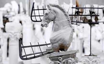 Mexican artist exhibits response to migrant crisis