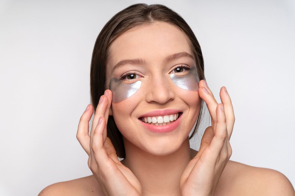 Las ojeras son un problema común que afecta la autoestima de muchas personas. Foto: Freepik