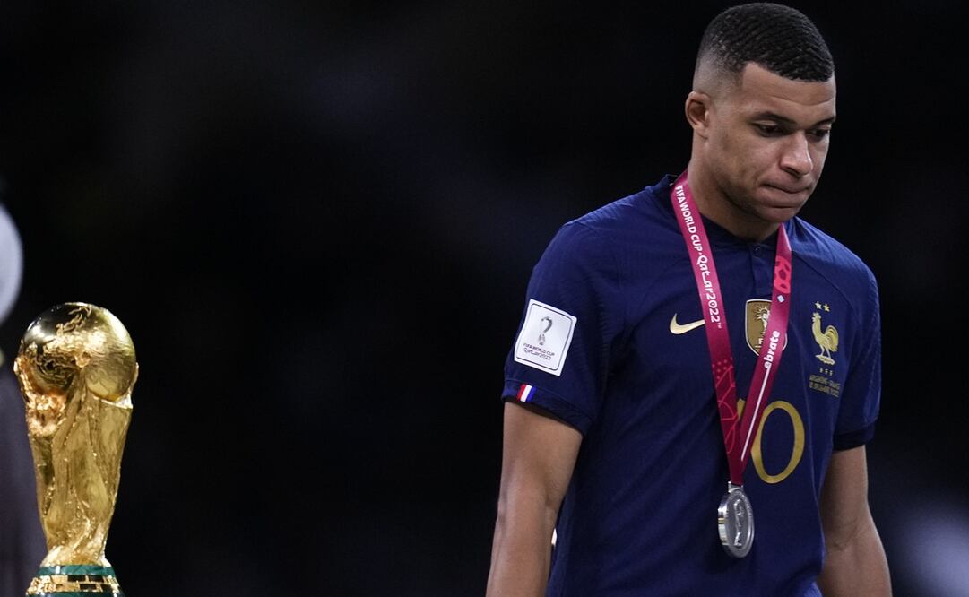 Kylian Mbappé convirtió tres goles en la final / Foto: AP