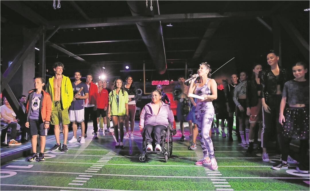 Modelos y atletas profesionales mostraron los atuendos.