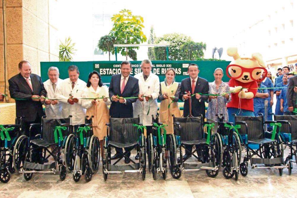 Mikel Arriola, titular del IMSS, dijo que los enfermos podrán solicitar gratuitamente las sillas en las estaciones habilitadas. IMAGEN TOMADA DE TWITTER