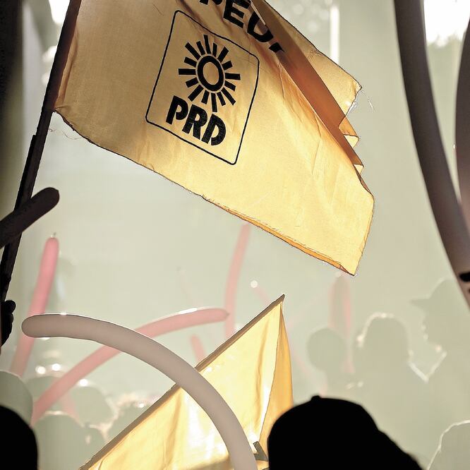 Reestructuración. El PRD prevé que el INE sea el que organice su elección interna, en noviembre, dijo la dirección extraordinaria del partido. Foto/ARCHIVO EL UNIVERSAL