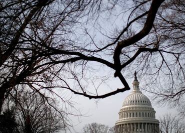 Cámara Baja de EU aprueba resolución contra emergencia nacional de Trump