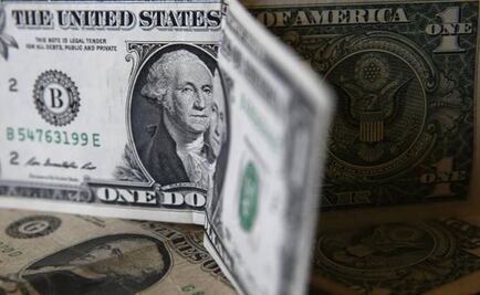 Sigue volatilidad por Trump; dólar cierra en máximo histórico