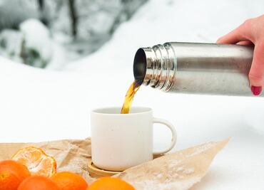 ¿Es verdad que tomar alcohol quita el frío?