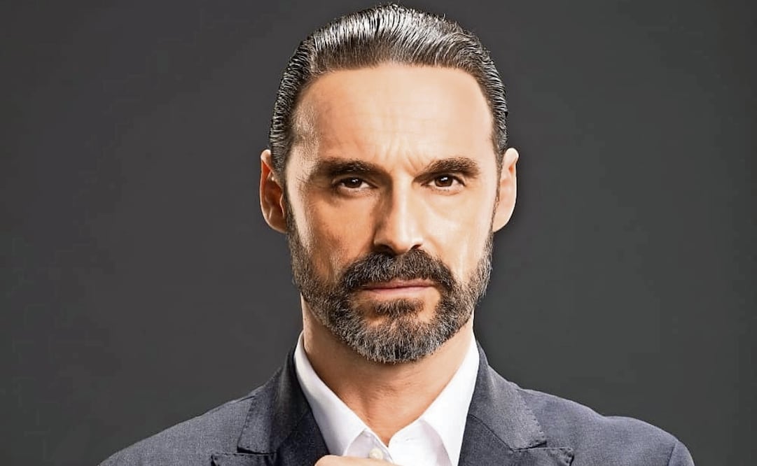 Iván interpreta a Octavio en Con la misma mirada. Foto: Televisa